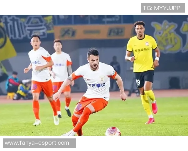 半场战报浙江与泰山战成平局瓦科制造点球却错失机会黄政宇与卡列洛各入一球